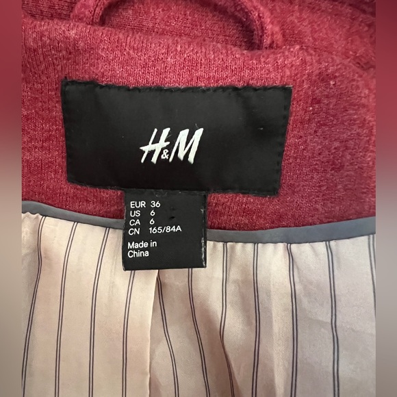 H&M elbow patch red blazer - Picture 5 of 9